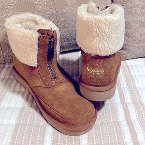 Koolaburra by UGG Zip Front Suede Boot in Chestnut Size EU 38    BRAND NEW.